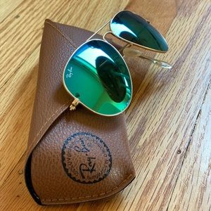 Ray Ban Aviator sunglasses
